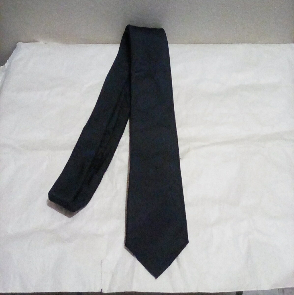 Van Heusen Classic Black Tie